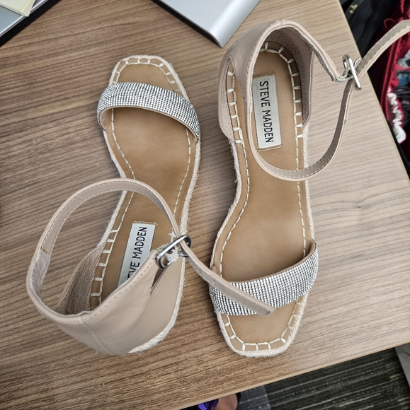 Steve Madden Rhinestone Submit Wedge Sandal - Picture 5 of 11